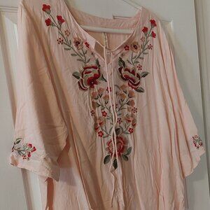 Boho style Pale Pink Tunic pullover Embroidered floral design, Plus Size 2X